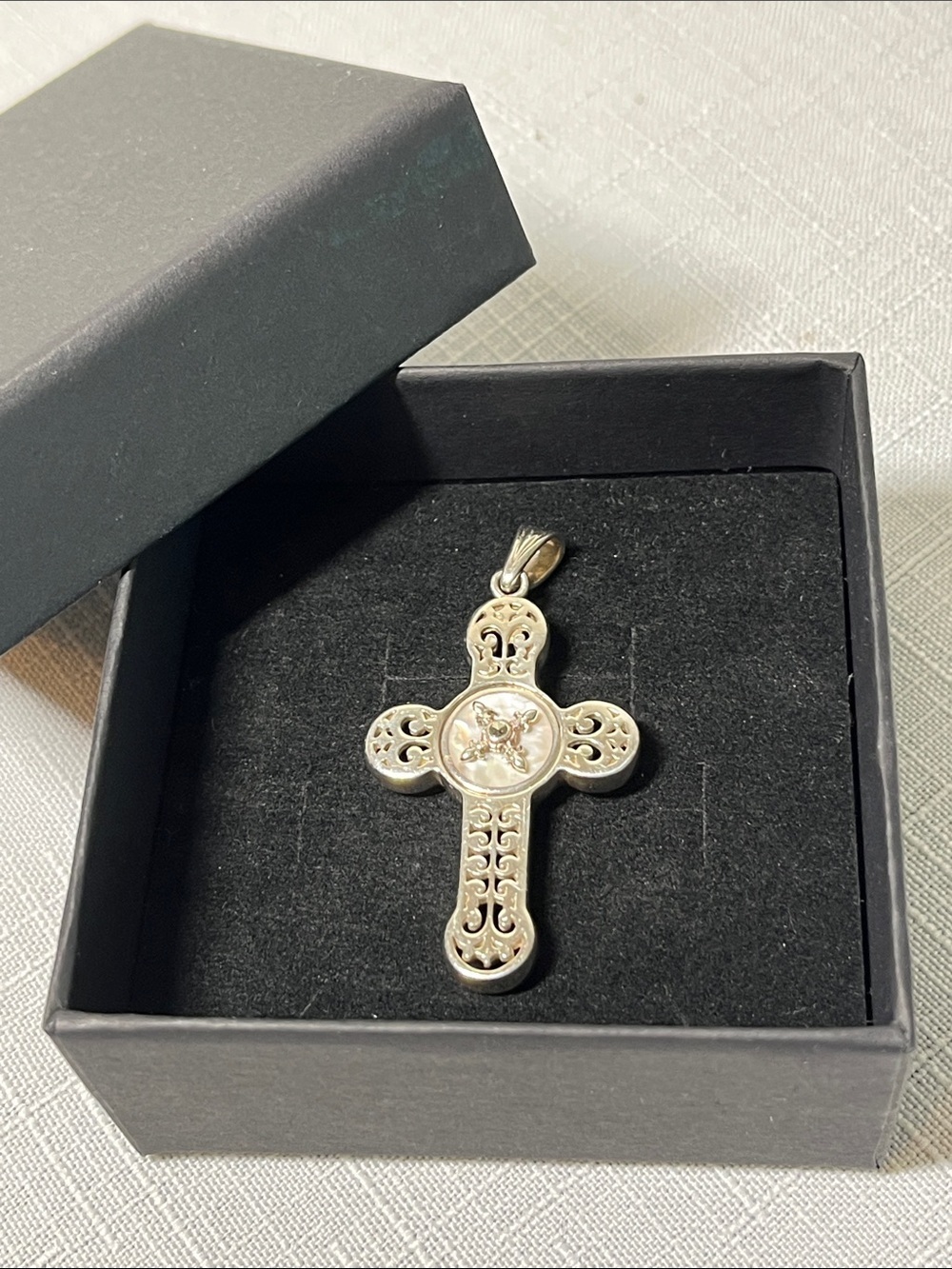 KAMELEON 925 Sterling Silver Filigree Cross Pendant 
CAMELOT JewelPop
Rare